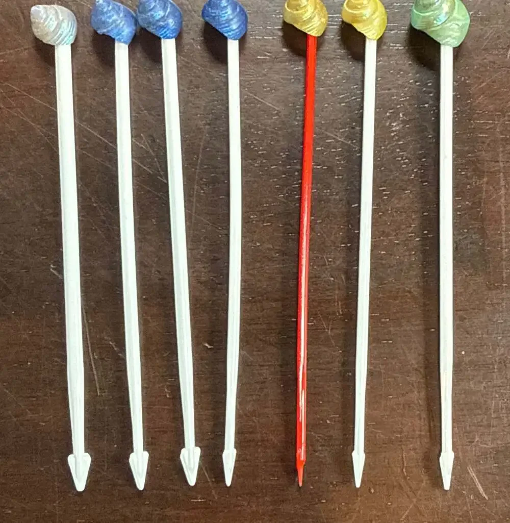 Vintage Mixed Lot Of 14 Plastic Stirrers,Swizzle Sticks, Hawaii Theme